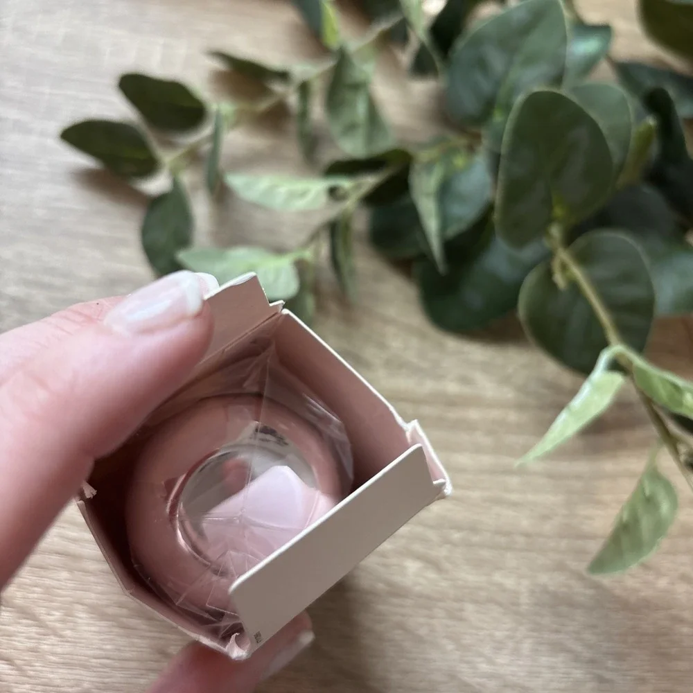 FENTY BEAUTY BY RIHANNA FACE & BODY KABUKI BRUSH #160 CUSTOM ANGLED DESIGN